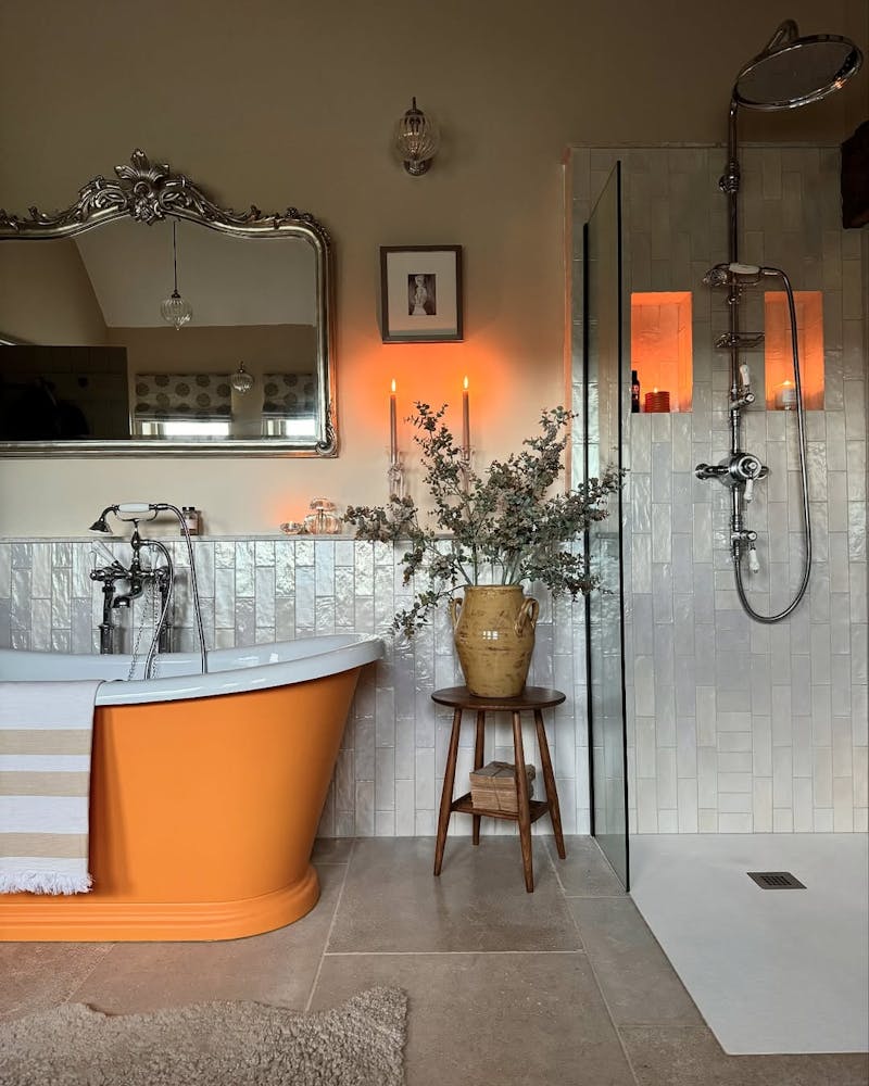 Grade 2 Barn  Bathroom